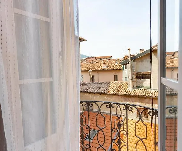 丽雷斯迪吉达公寓 公寓 科莫